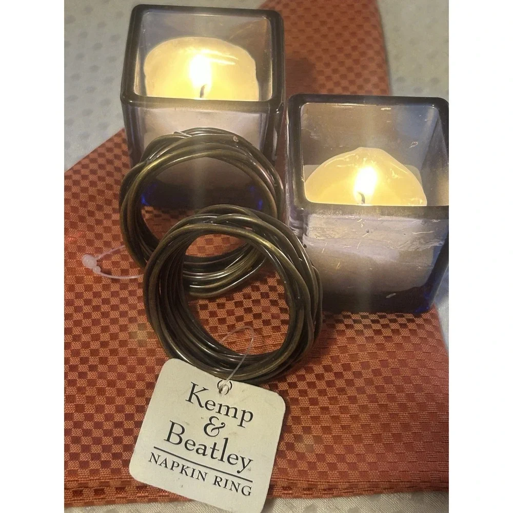 Kemp & Beatley Twisted Wire NEW - Brass Napkin Rings Set Of 2 Plus Cloth Napkins